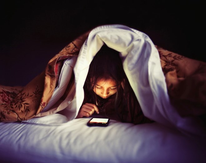 Điện thoại thông minh khiến chúng ta ngủ ít đi và mất ngủ nhiều hơn.