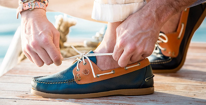 Boat Shoes hay còn gọi là giày thuyền là một trong những xu hướng giày cổ điển nhất dành cho phái mạnh. 