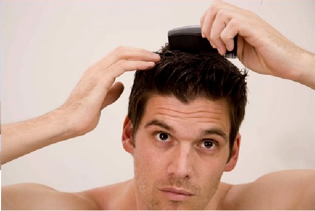 Kiên trì với những mối tóc rối sẽ giúp tóc bạn giảm thiểu gãy rụng đáng kể.