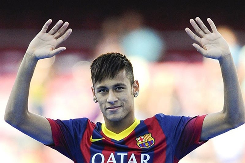 Đây có thể được xem là một trong các kiểu tóc nam ngắn gọn đẹp và đơn giản nhất của Neymar