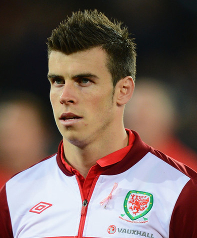 Không có lý gì mà một chàng trai cá tính như Gareth Bale lại bỏ qua kiểu tóc độc đáo đầy phá cách này
