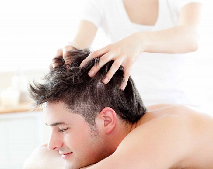 Massage da đầu đúng cách sẽ kích thích mọc tóc